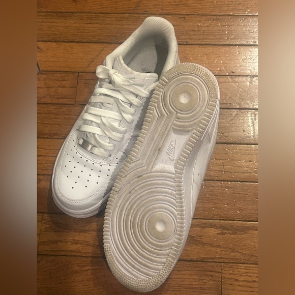 Nike Air Force 1 Low '07 Triple White CW2288-111 Men's Size 9 - Picture 7 of 13